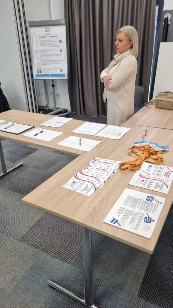 b2579522-f665-43ba-ba53-1d07d660becb