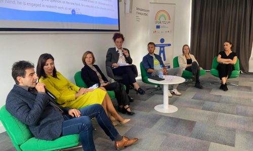 e9b7b186-90a6-42f3-83a5-85762880f999